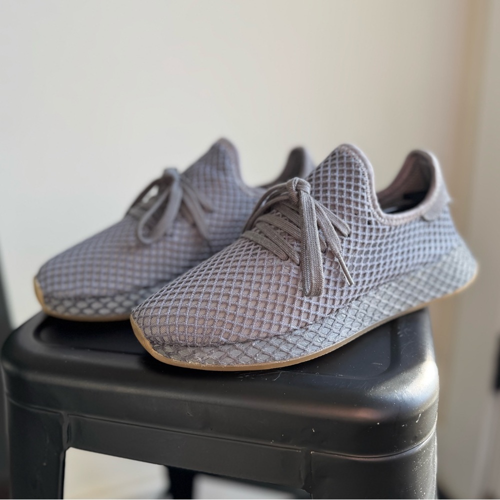 Adidas Deerupt Sneaker Men’s 7 | Women’s 8.5